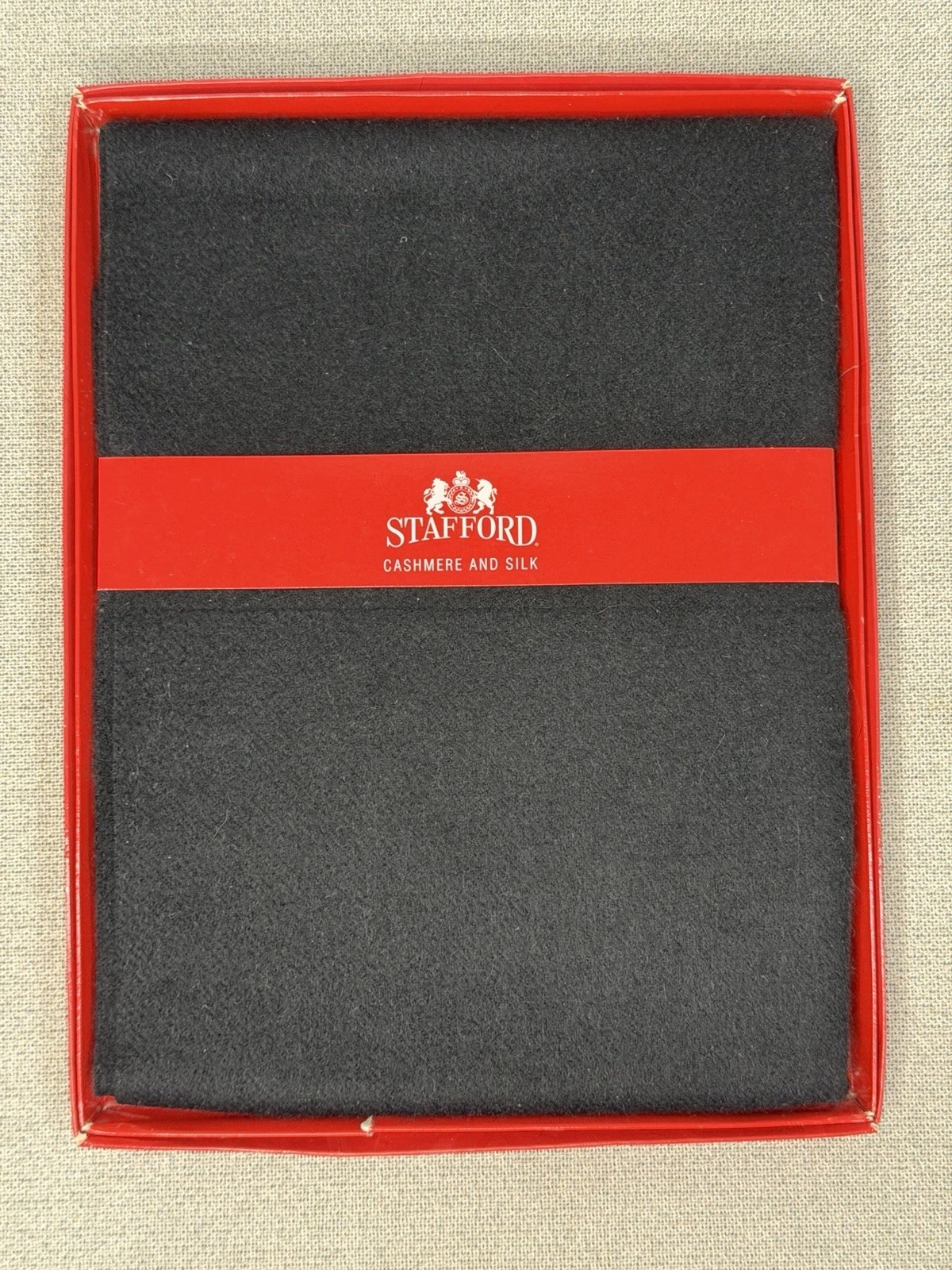New Stafford Men's Cashmere & Silk Scarf Black/charcoal color in gift box