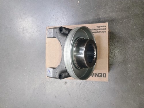 2014-2018 Chevy Silverado Truck GM 9.5" 9.76" 12 Bolt AAM Pinion Yoke 1355 - Picture 3 of 3