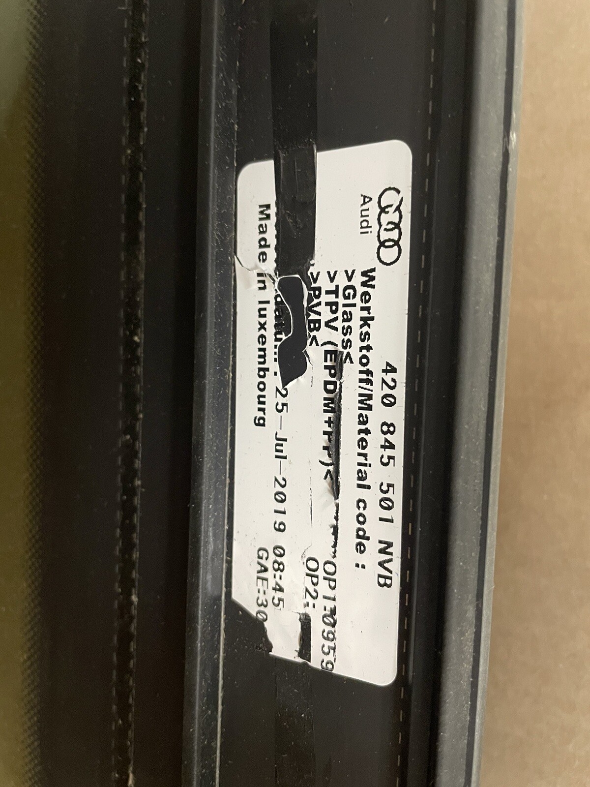 **NEW** 08-15 Audi R8 Rear Liftgate Glass
