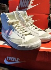 Nike Blazer Mid ‘77 GS DA4086-106 SUMMIT WHITE / PINK FOAM Sneaker Shoes 6Y 