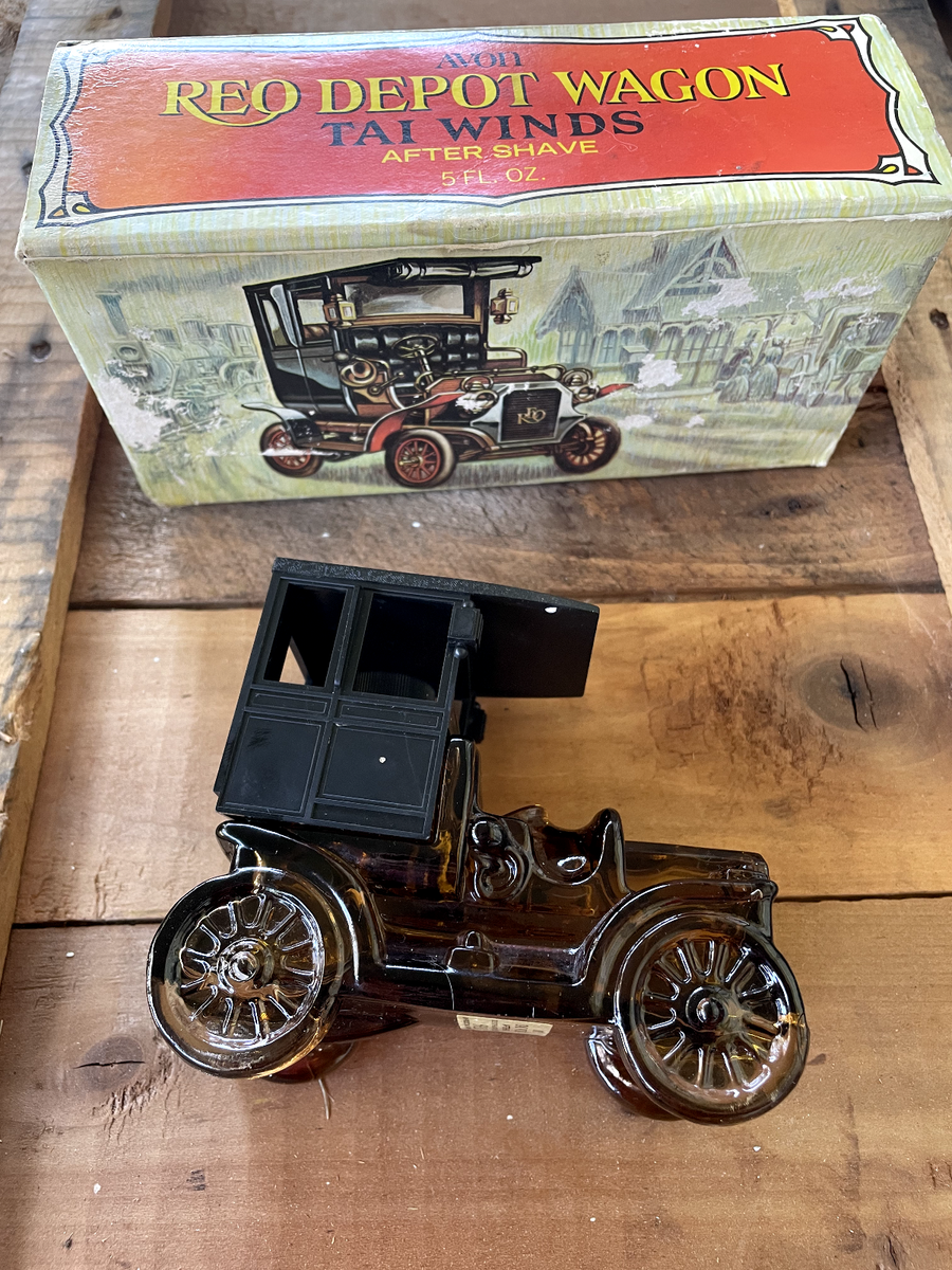 Vintage Avon After Shave 1906 Reo Depot Wagon Tai Winds Full
