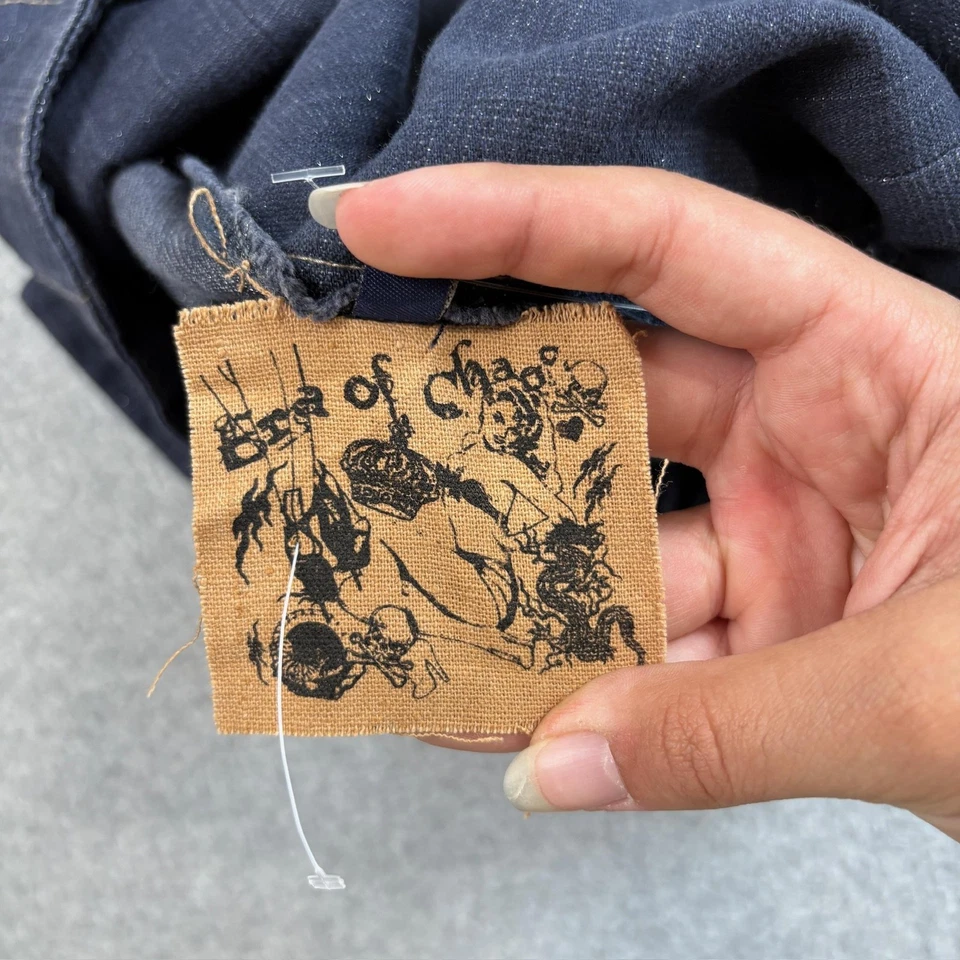 Falda vaquera Era of Chaos para mujer 28 cintura alta botones bolsillos delanteros Y2K Rockabill Foto 3 de 4