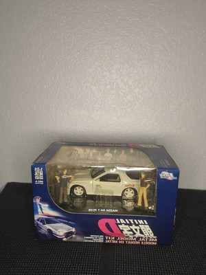ミニカー JADA TOYS INITIAL D MAZDA RX-7 FC3S Jada Toys Initial D Mazda RX-7 FC3S White Red Suns 1:24 Die Cast