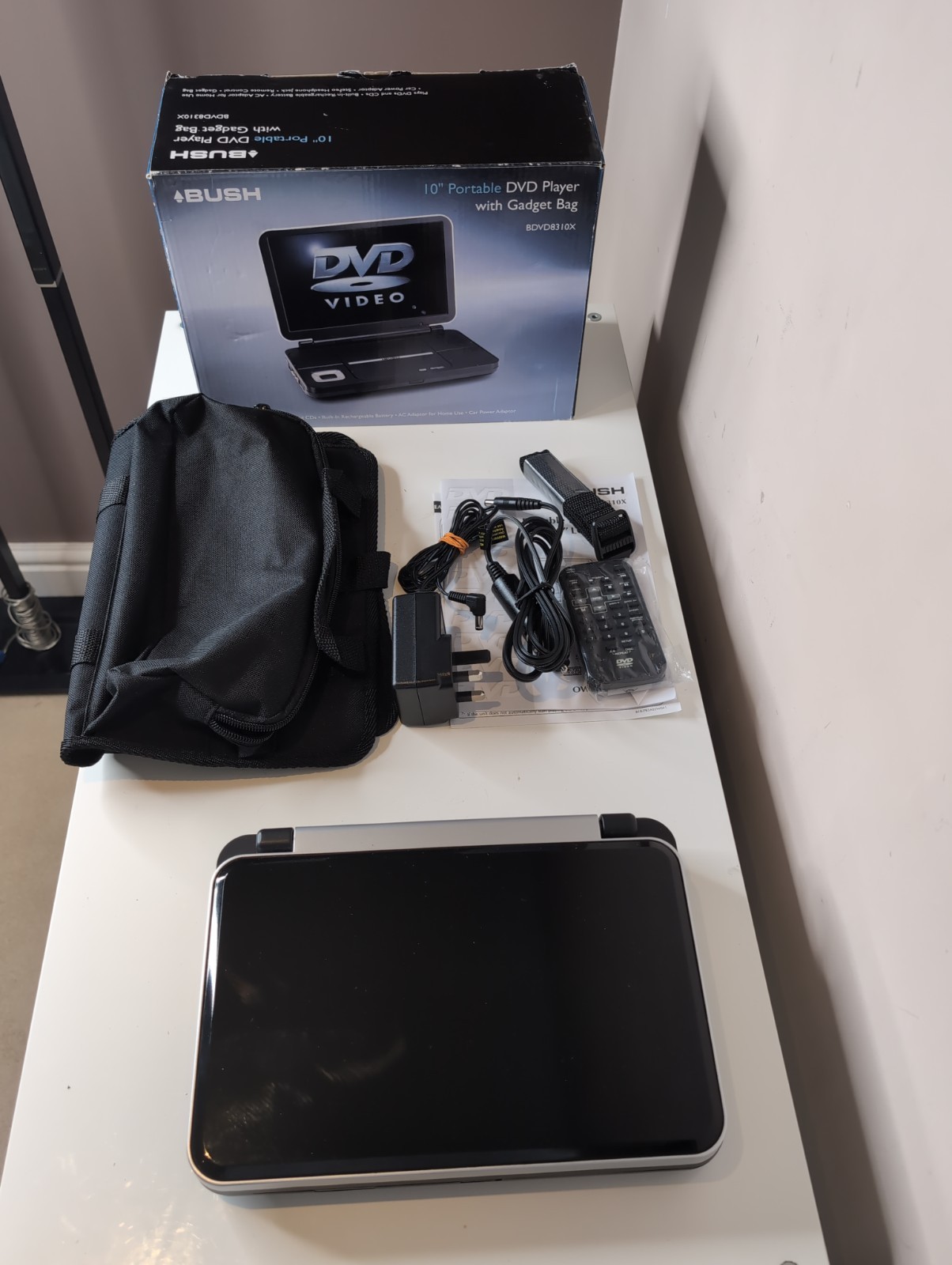 Bush BDVD8310 10 Inch Portable DVD Player Set -New  Boxed