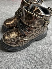 Oshkosh Nova Toddler 7 Slip On Combat Hiker Boot New