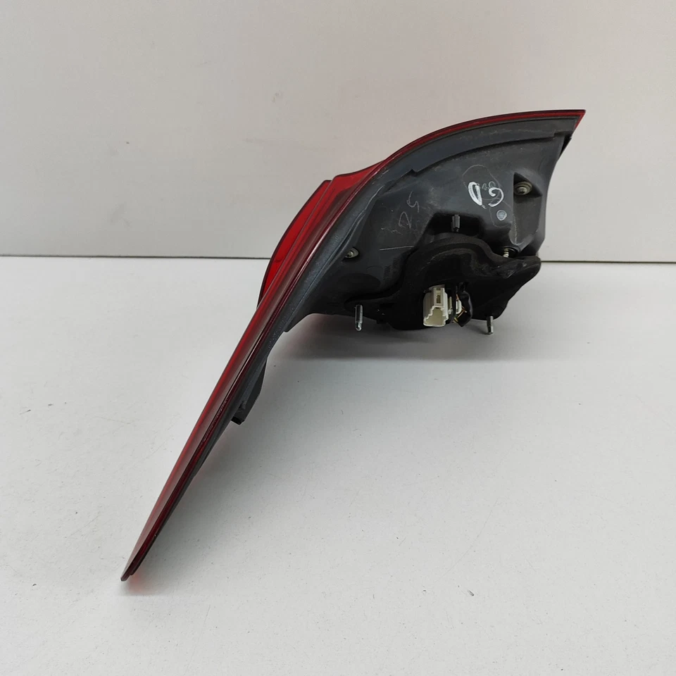 Lexus GS L10 Luz Trasera Derecha 81551-30C80 2.5 Híbrido 2014 RHD 26305366 - Imagen 3 de 4