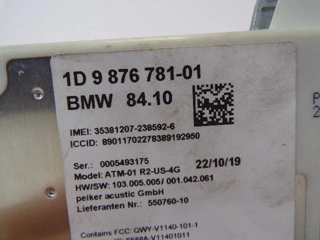 Antena montada en techo BMW X2 20 con módulo OEM LKQ Foto 3 de 3