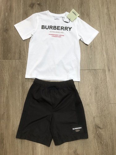 Burberry Boys Swimming Shorts And T Shirt Age 8 Yrs BNWT RRP £340 - Picture 9 of 17