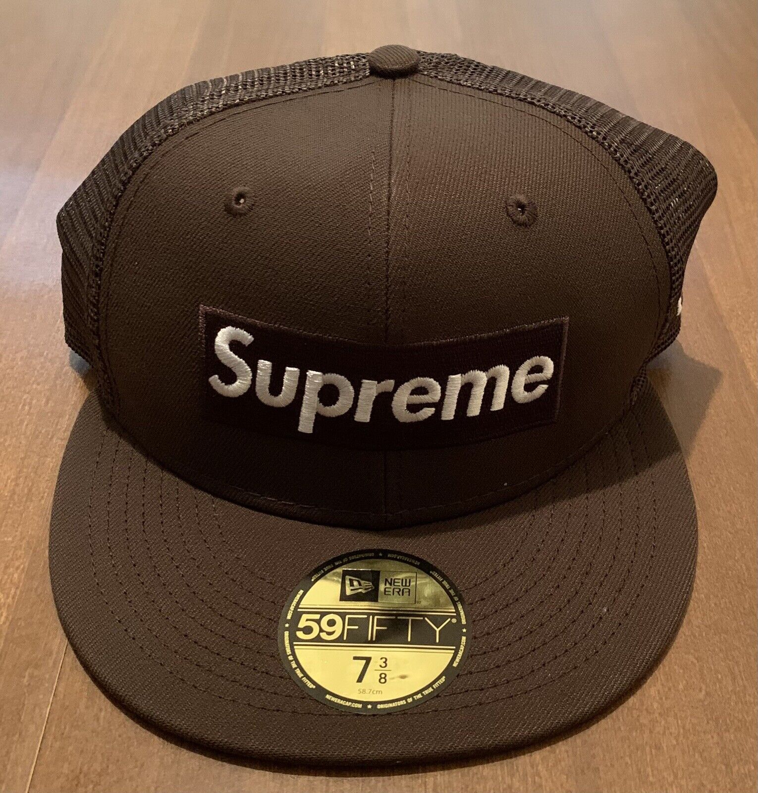 Supreme Box Logo Mesh Back New Era 7 3/8