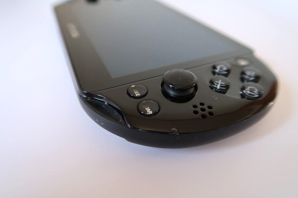 SONY PS Vita PCH-2000 ZA11 Black Console Wi-Fi model JAPAN SONY PS Vita PCH-2000 ZA11 Black Console Wi-Fi model JAPAN