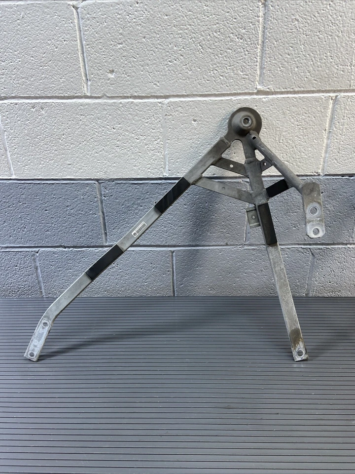 2014-2020 BMW M4 F82 Rear Left Right Suspension Reinforcement Bar OEM - Image 4 of 4