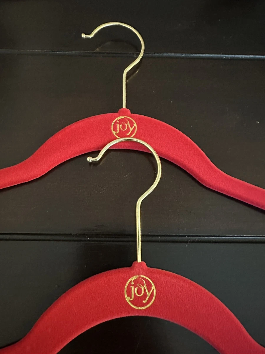 The best hangers are Joy Mangano felt hangers