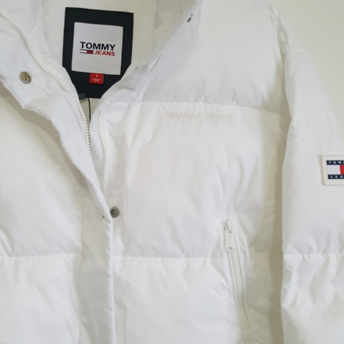 New Women Tommy Hilfiger Tommy Jeans Puff Cropped White Jacket at SALES!! - Picture 4 of 10