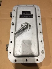 HOUSTON STOCK NEW GEDNEY B7MB EXPLOSIONPROOF CIRCUIT BREAKER ENCLOSURE TYPE 7