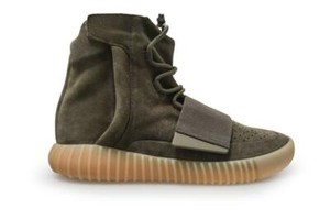 yeezy uomo scarpe