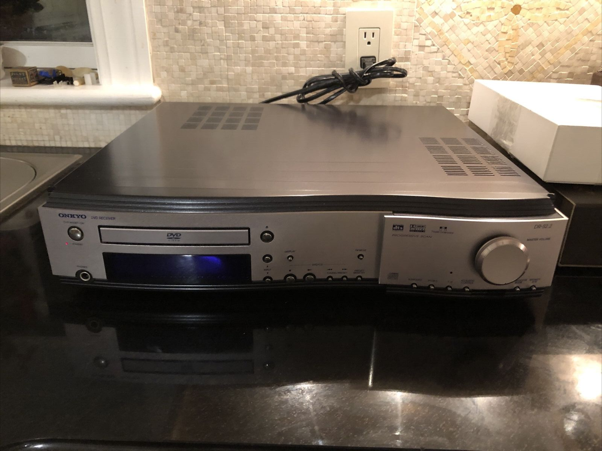 Mint Onkyo DR-S2.2 DVD Dolby Progressive Scan Receiver DVD Player