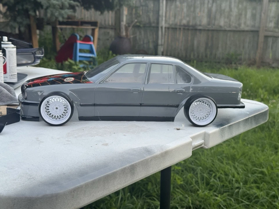 MST RMX 2.5 2s Brushless With Custom Paint Job - Image 2 of 4