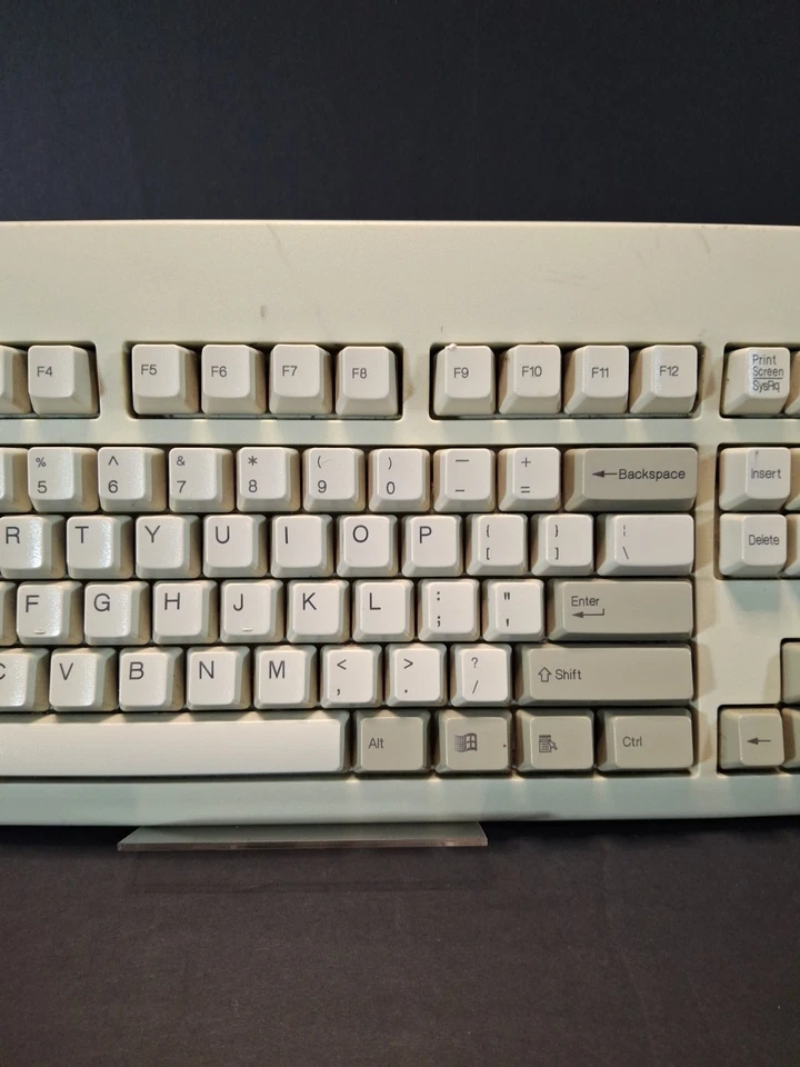 Vintage Wyse Wired USB Keyboard KU-8933 901716-01 - Image 3 of 4