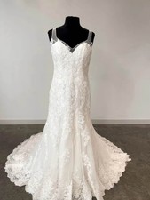 Floral Lace Ivory Wedding Dress Size 8