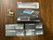G.SKILL F4-3600C18Q-128GTZR 128GB (32GB x 4) Trident Z RGB Series DDR4 3600 MHz