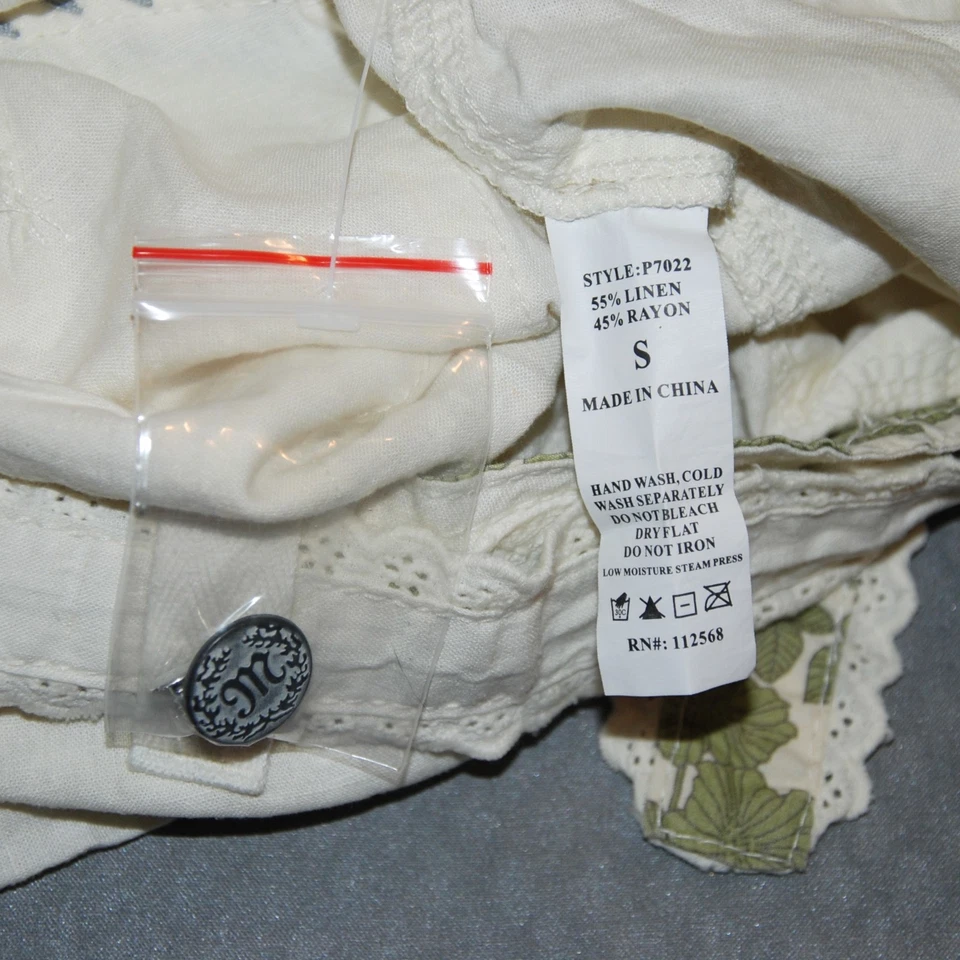 NUEVO CON ETIQUETAS MISS ME Talla Pequeña Color Crema Adornado Carga Pantalones Cortos Estrás Tachonados Foto 3 de 3