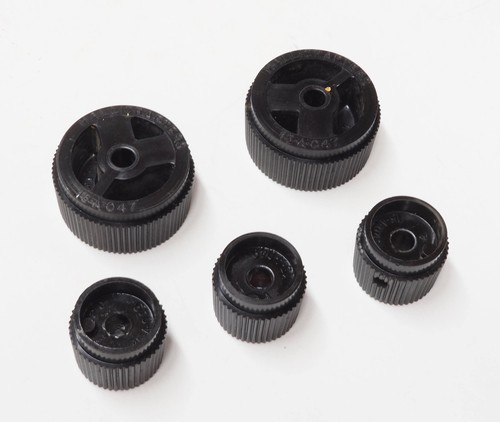 Menge 5 Hallicrafters Knöpfe 15-A-047/15-A-049 S-38 S-40 S-53 andere TOP - Bild 2 von 2