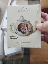 Hallmark Alice in Wonderland Ornament  Back to Wonderland  Tim Burton Keepsake