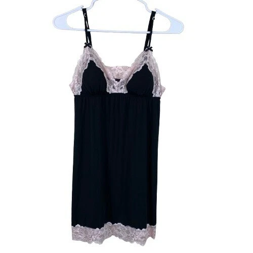 UNDERCOVER Victoria’s Secret Babydoll Vestito Slip con Bordo in Pizzo Nero e Rosa Taglia Media