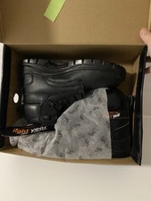 Brand new. Lightweight Safety Boots Size 6. Composite toe cap