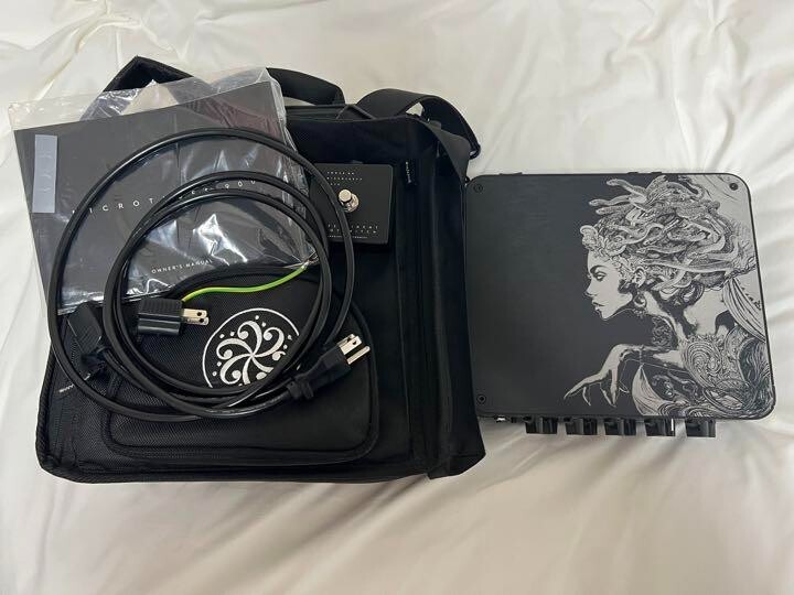 Darkglass MicroTubes 900 Limited Edition MEDUSA base amplifier