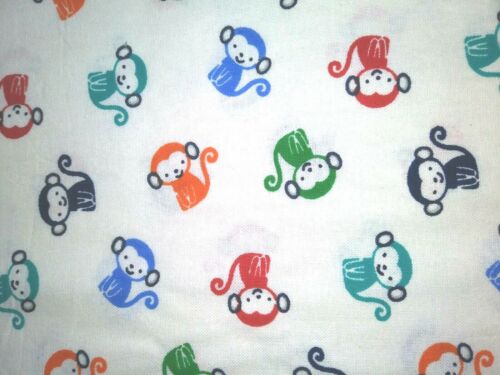 Mignon bébé singe bleu vert orange rouge sur blanc ~ tissu courtepointe coton ~ Par la cour - Photo 1 sur 4