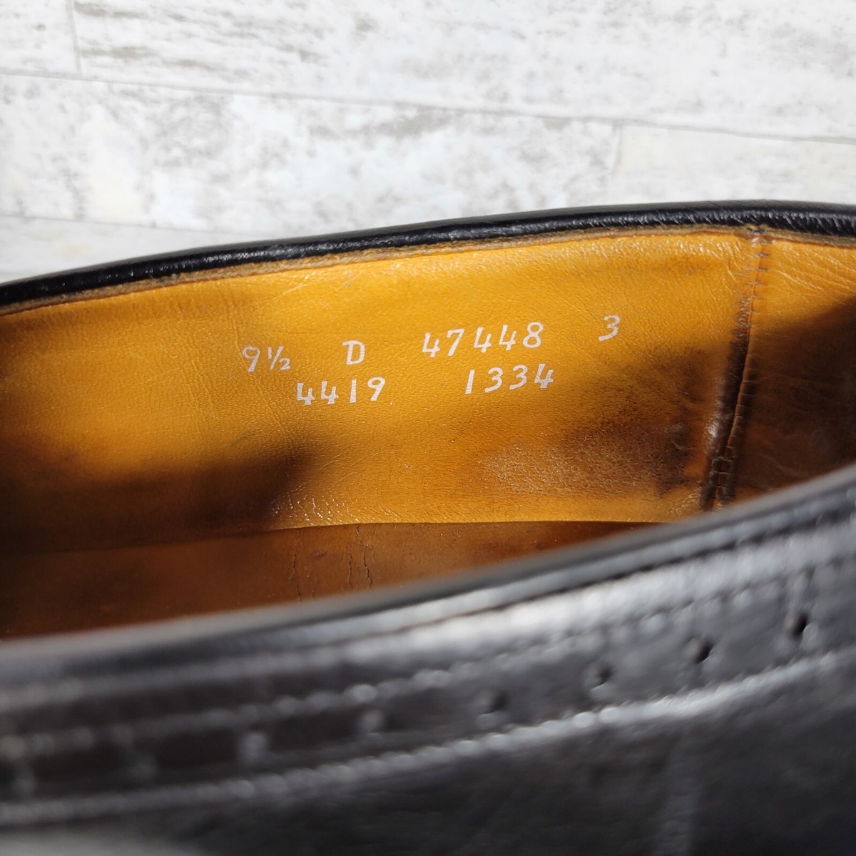 Allen Edmonds Men display picture 1