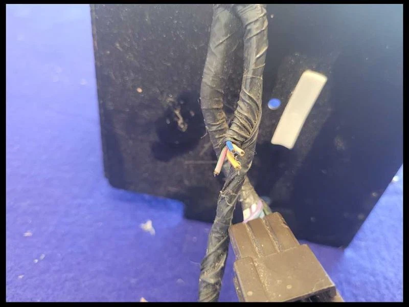 Ford Mustang Cobra SVT DOHC 1999-2004 4,6 L Mach1000 amplificador bandeja de amplificadores de rack Foto 3 de 4