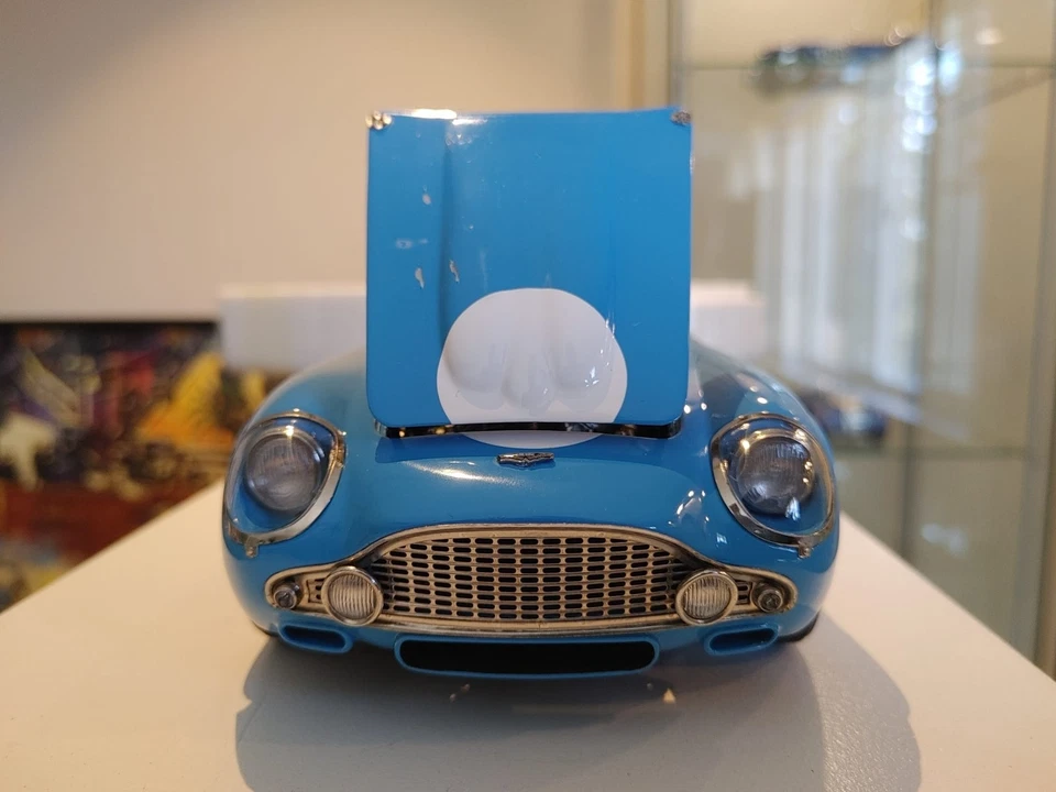 1/18  CMC Aston Martin DB4 Zagato French Blue - Damaged!! - Image 2 of 4