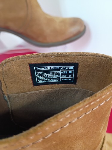 Teva Anaya Women’s SZ 9.5 Brown Waterproof Ankle Pull On Chelsea Boots 1103230 - Picture 3 of 10