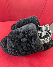 UGG Fluff Yeah Women  s Slide Slippers Black Shearling Fur Logo Strap US 6