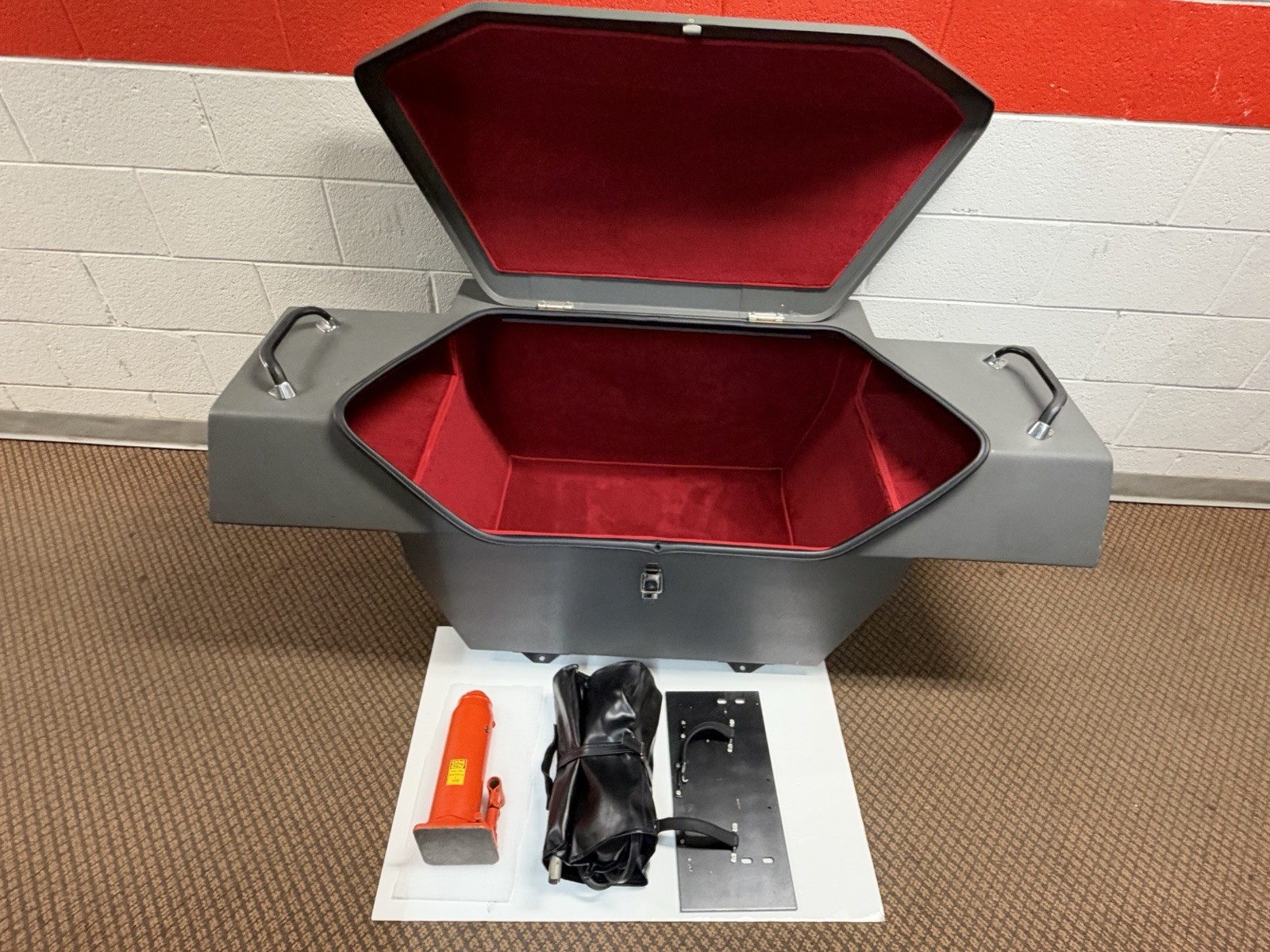 Lamborghini LM002 Rear Tool kits Set