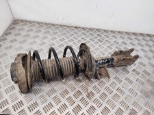 Mercedes-Benz B W246 W242 2016 Vorne links Sto&szlig;d&auml;mpfer Federbein A2463206913