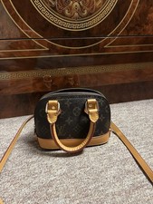 SAC A MAIN MODELE ALMA BB DE LOUIS VUITTON