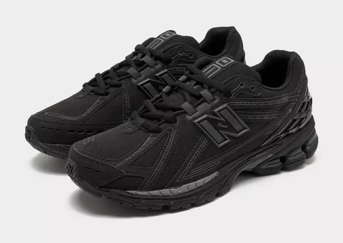 New Balance 1906R ブラック スニーカー New Balance 1906R Triple Black Men's Sports Sneaker U1906RJB | eBay
