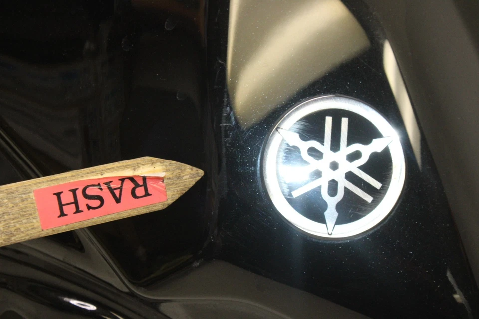 09-12 YAMAHA YZF R1 OEM TANQUE DE GASOLINA PILA DE COMBUSTIBLE DEPÓSITO DE GASOLINA Foto 2 de 4