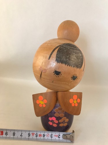 16m Japanese Kokeshi by Kazuo - Made in Japan - handmade wooden doll - Picture 3 of 8