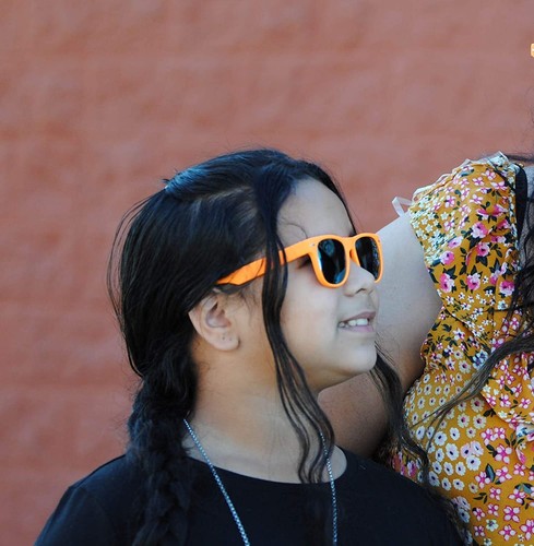 KIDS ORANGE SUNGLASSES POLARIZED MIRROR LENS PROTECT CHILD'S EYES UVB WITH POUCH - Picture 3 of 11