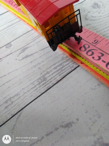 Vintage Bachmann HO Scale Union Pacific UP 25743 Orange Caboose - Picture 4 of 6