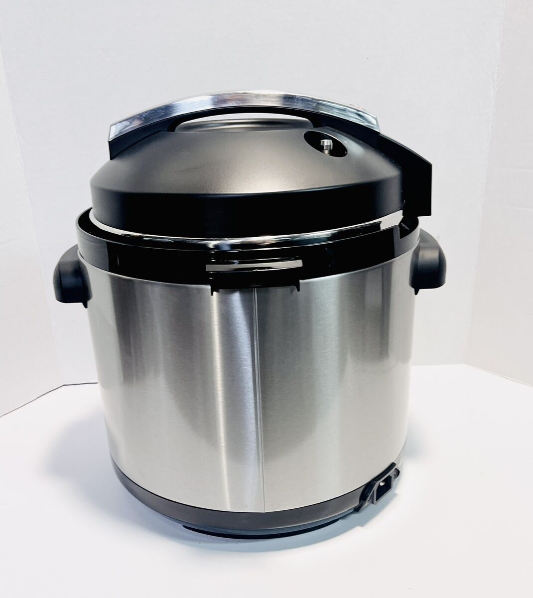 Cuisinart CPC-600 6-Quart Electric Pressure Cooker New Open Box