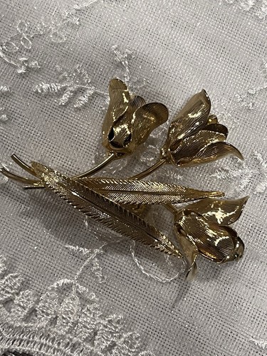 Vintage Tulips Flowers Bouquet Gold Plate Brooch Pin 2.5” - Picture 9 of 12