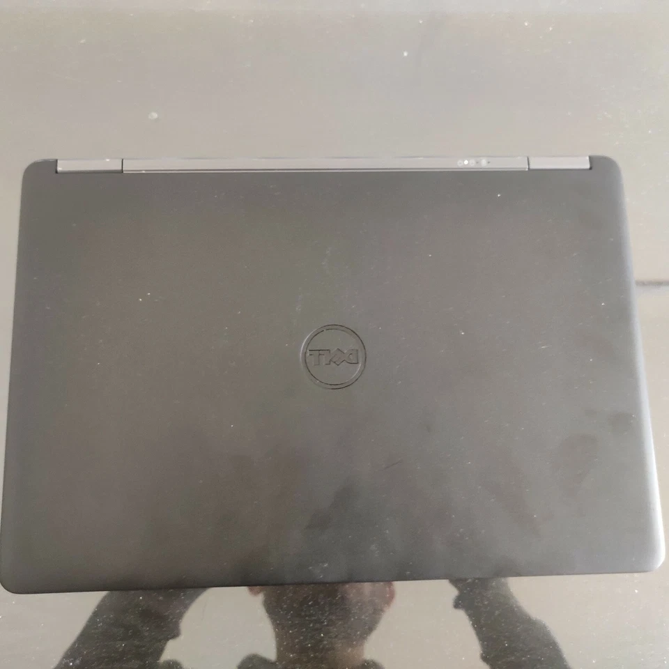 Dell Laptop 8GB RAM Core i5 128GB SSD Perfect condition with charger, photo 3 of 5