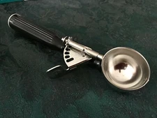 Vollrath Essential Black Stainless Steel Disher (PACK OF 1)