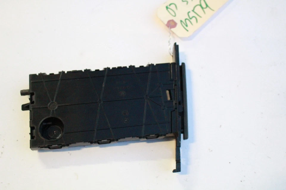 07-10 E90 BMW 335I 328i GUARDAVASOS LADO DERECHO TABLERO M5179 Foto 3 de 4