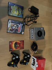 Nintendo GameCube Platinum Console Bundle   2 Controllers  3 Games
